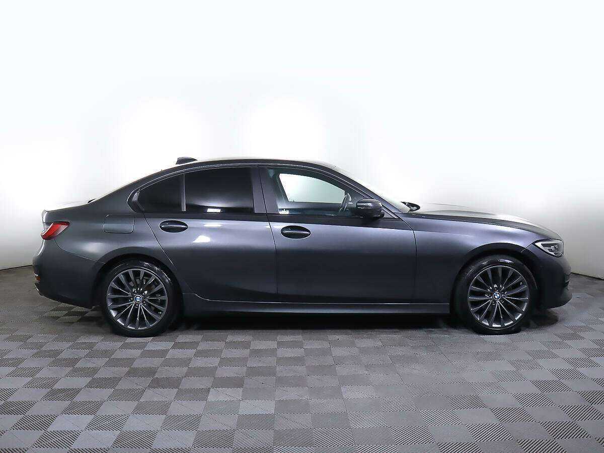 BMW 3 серии с пробегом — 2020 год. Фото: #2