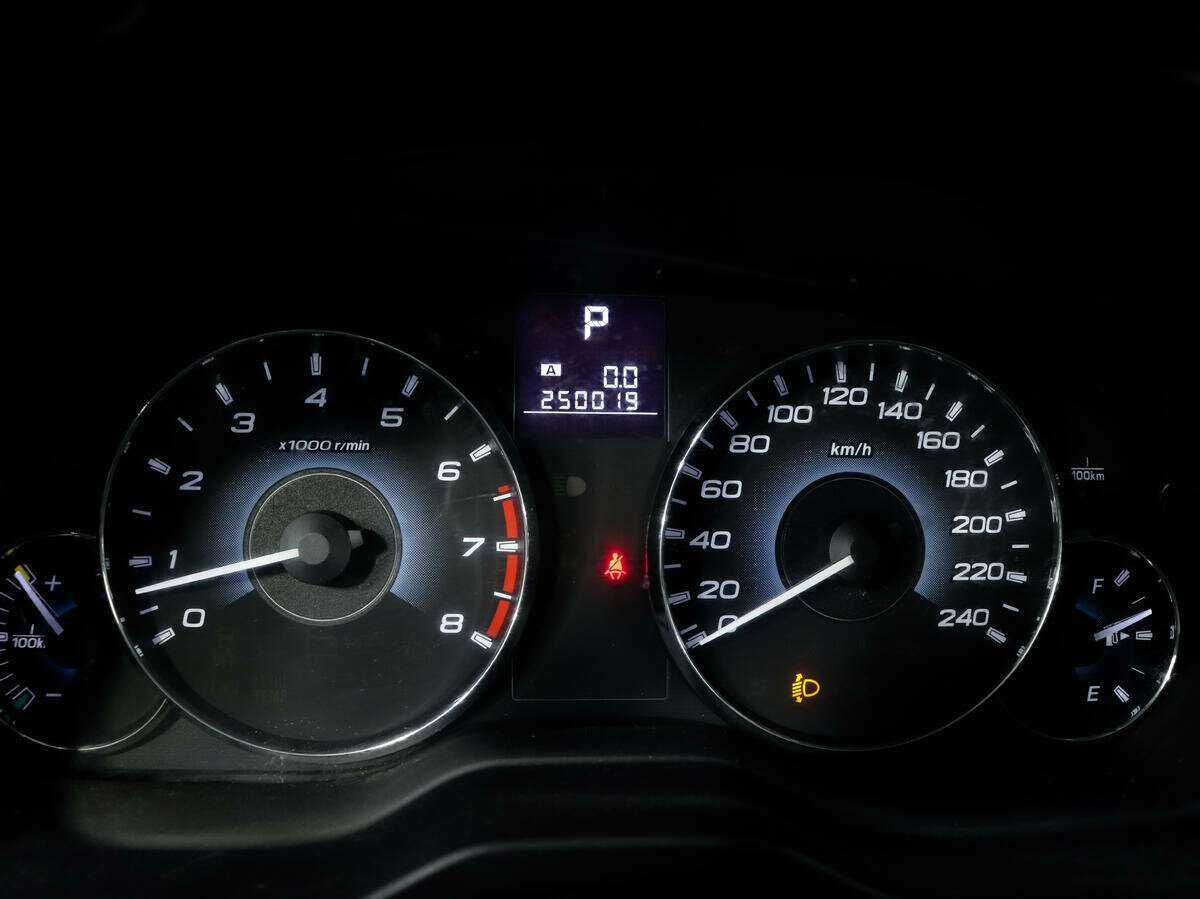 Subaru Legacy с пробегом — 2010 год. Фото: #12