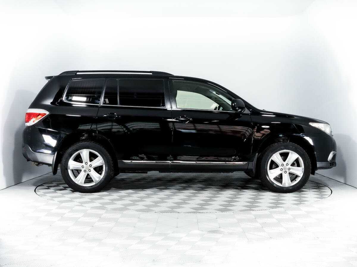 Toyota Highlander с пробегом — 2013 год. Фото: #3