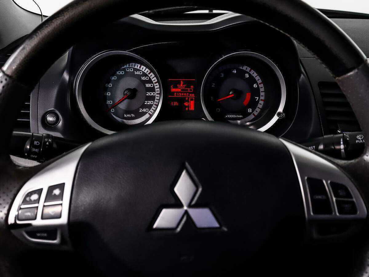 Mitsubishi Lancer с пробегом — 2007 год. Фото: #14
