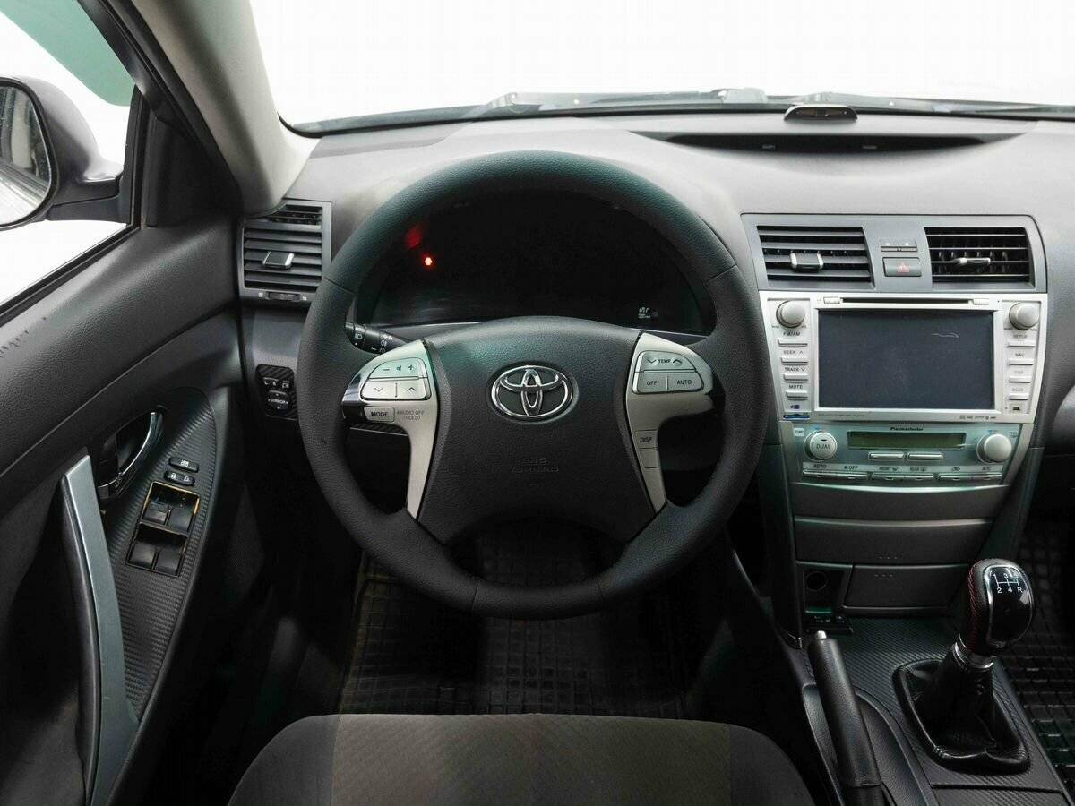 Toyota Camry с пробегом — 2007 год. Фото: #13