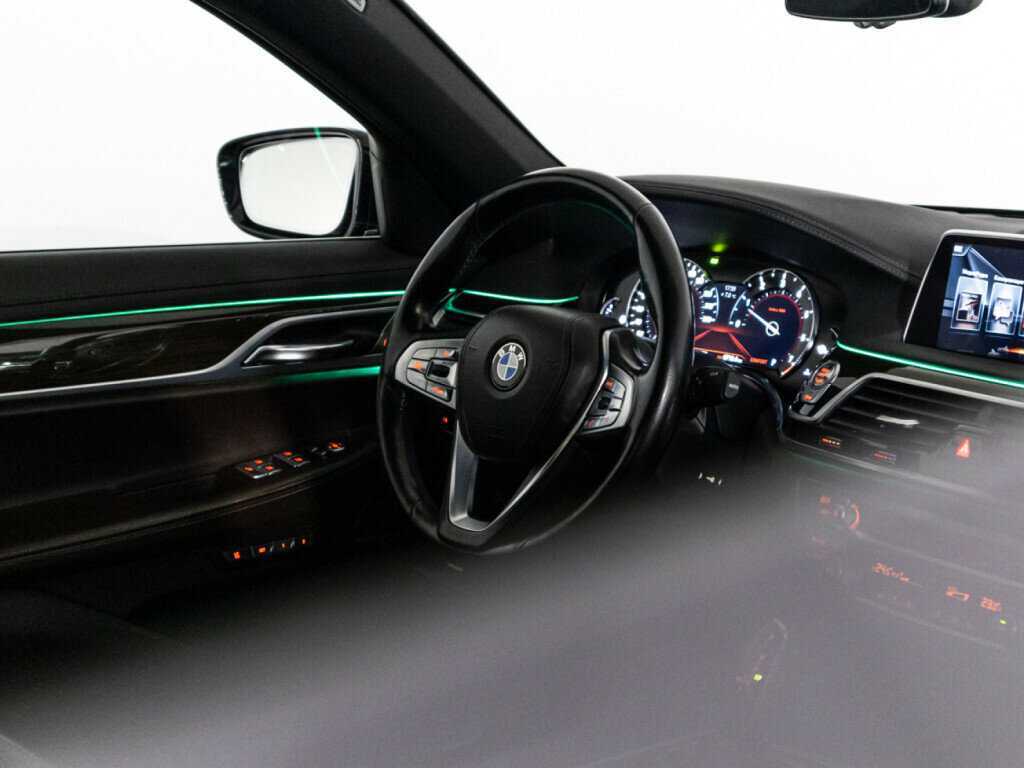 BMW 7 серии с пробегом — 2016 год. Фото: #23