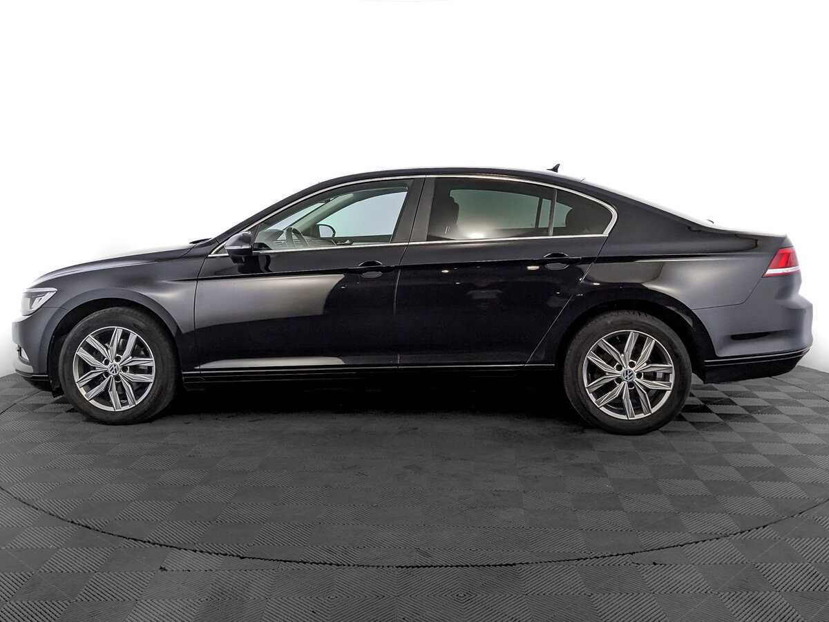 Volkswagen Passat с пробегом — 2018 год. Фото: #7