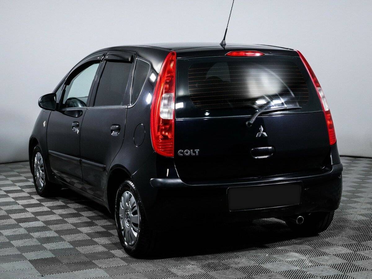 Mitsubishi Colt с пробегом — 2006 год. Фото: #5