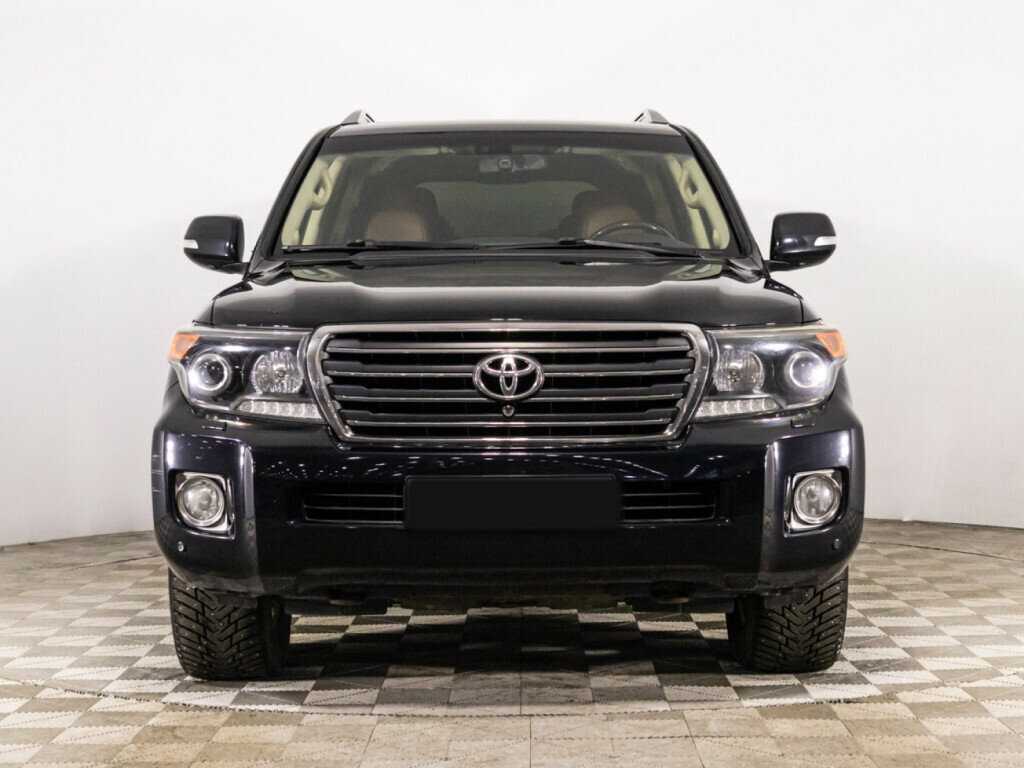 Toyota Land Cruiser с пробегом — 2014 год. Фото: #1