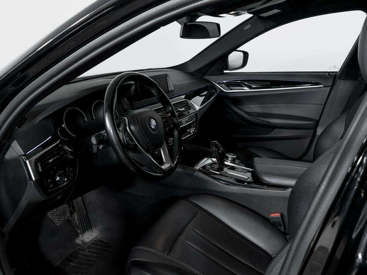 BMW 5 серии с пробегом — 2017 год. Фото: #14