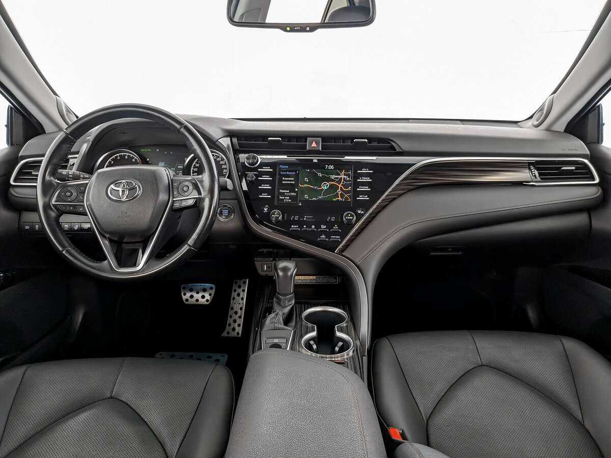 Toyota Camry с пробегом — 2021 год. Фото: #11