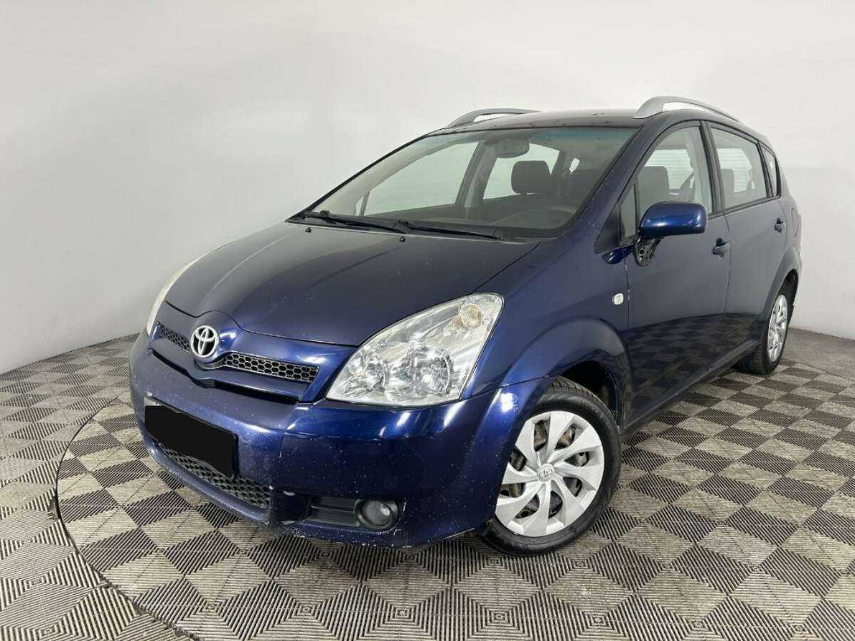 Toyota Corolla Verso с пробегом — 2006 год. Посмотреть фото
