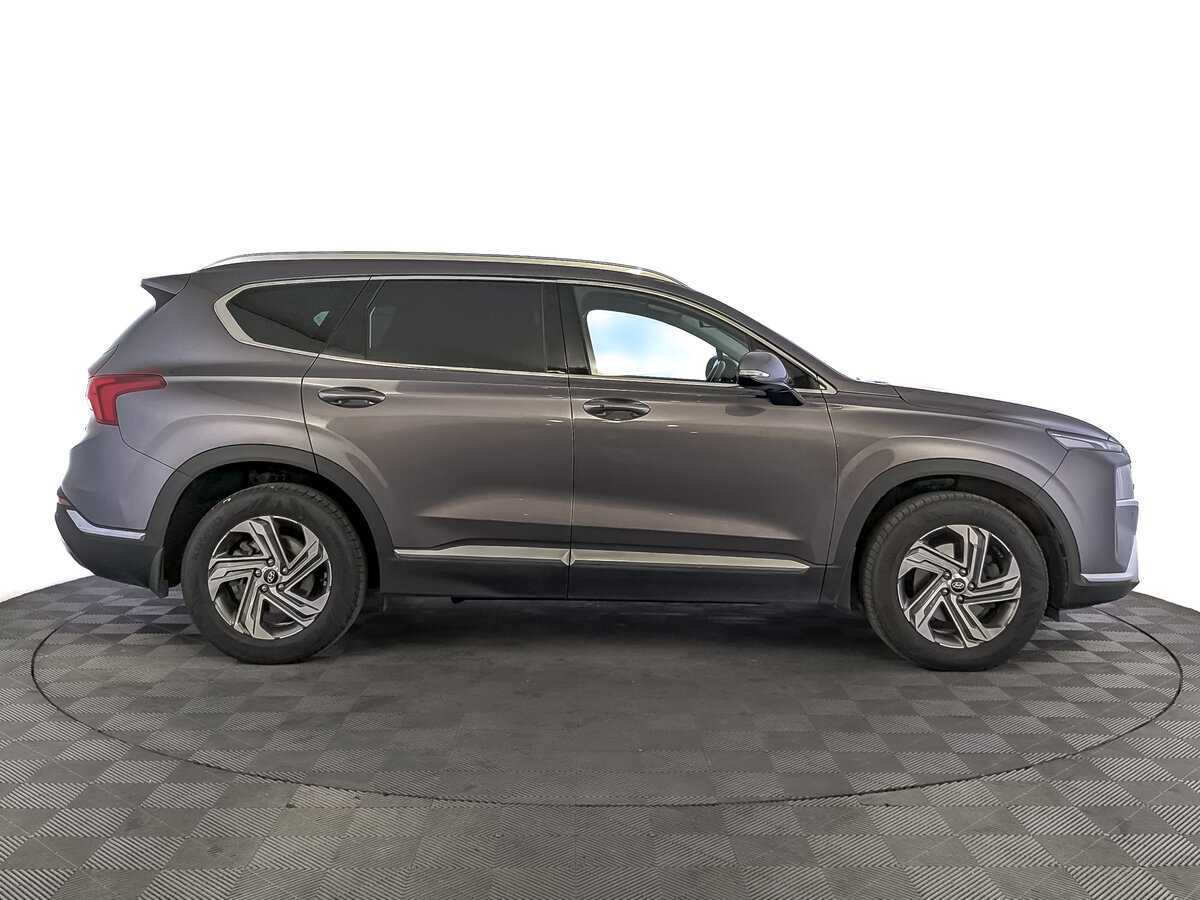 Hyundai Santa Fe с пробегом — 2022 год. Фото: #3