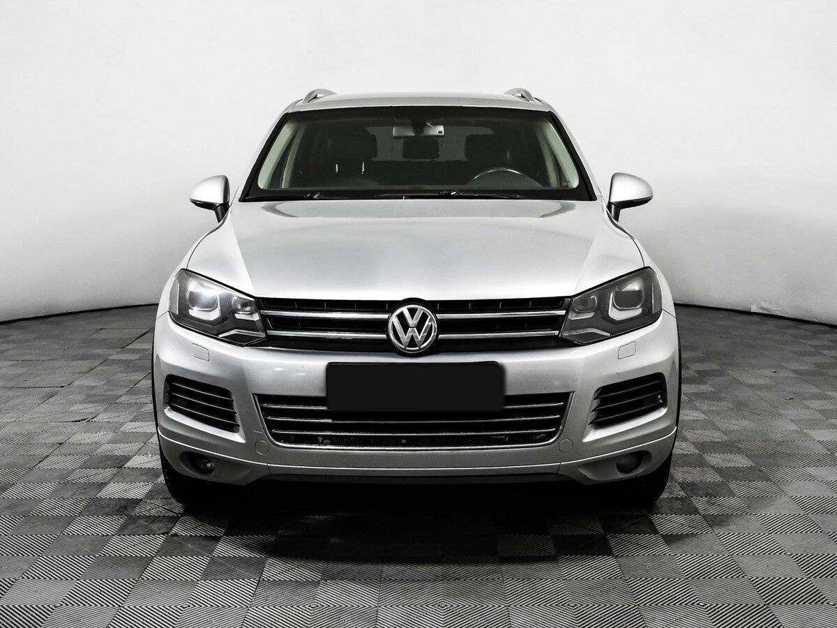 Volkswagen Touareg с пробегом — 2011 год. Фото: #1