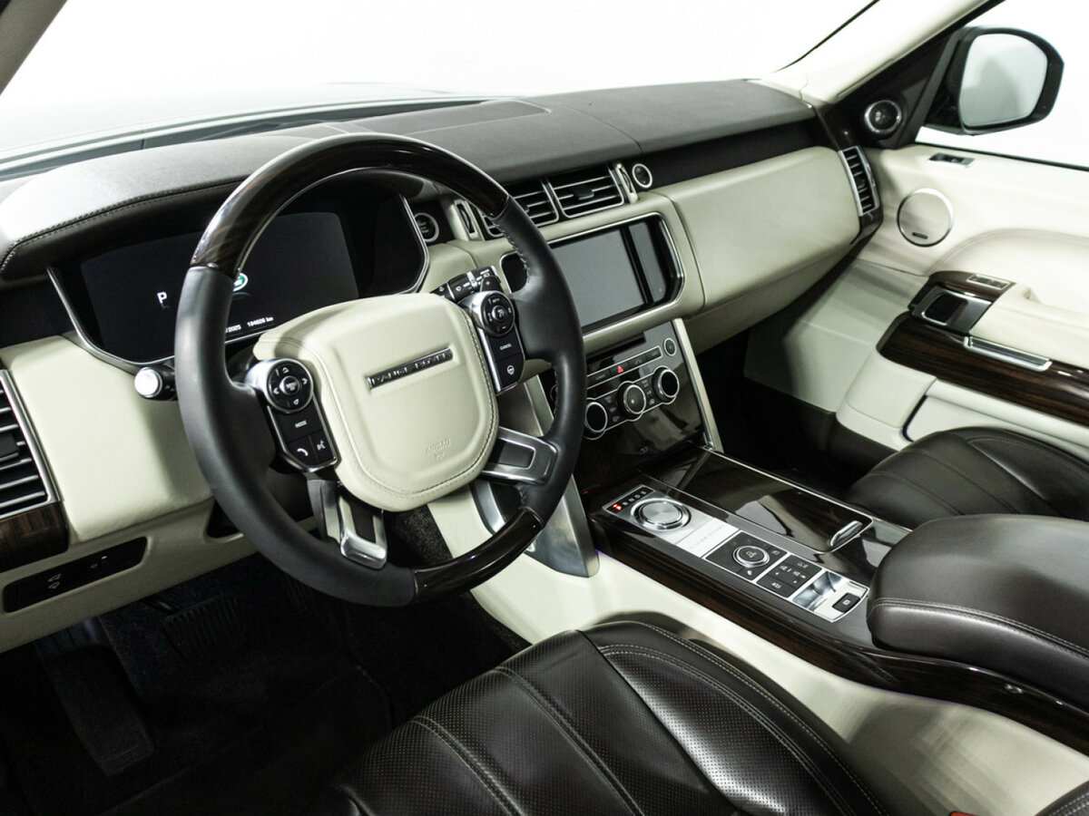 Land Rover Range Rover с пробегом — 2015 год. Фото: #9