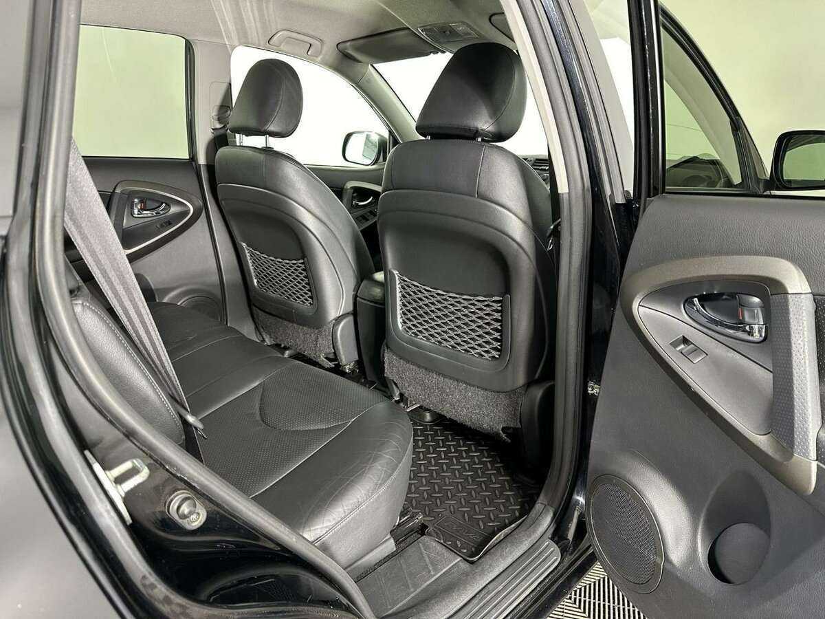 Toyota RAV4 с пробегом — 2009 год. Фото: #15