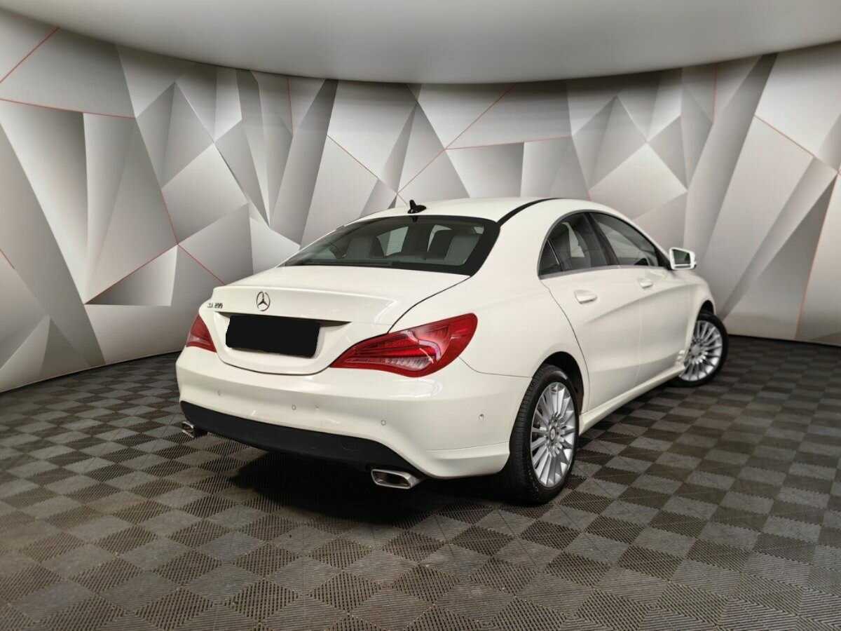 Mercedes-Benz CLA с пробегом — 2013 год. Фото: #1