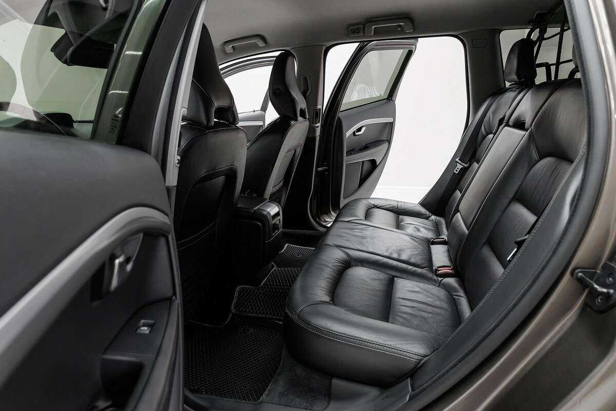 Volvo XC70 с пробегом — 2011 год. Фото: #15