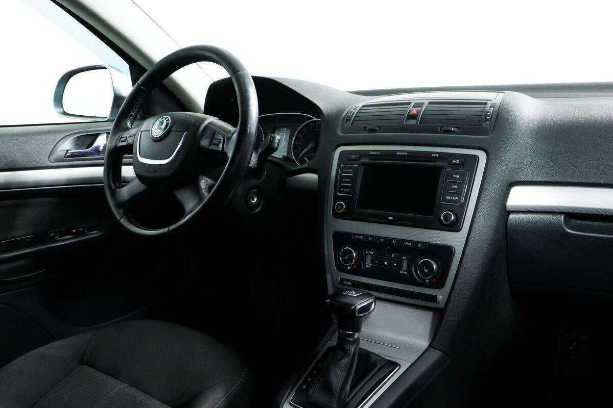Skoda Octavia с пробегом — 2012 год. Фото: #8