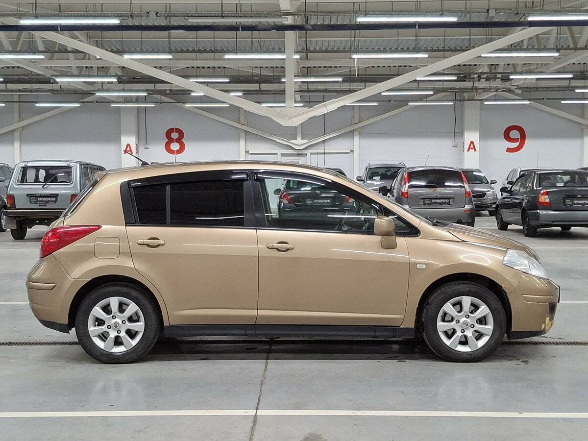 Nissan Tiida с пробегом — 2008 год. Фото: #3
