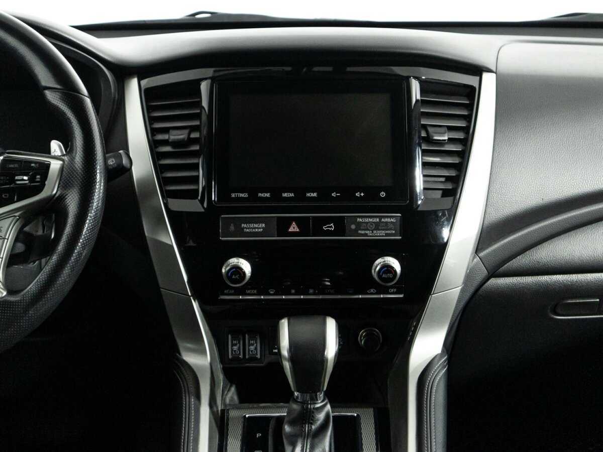 Mitsubishi Pajero Sport с пробегом — 2021 год. Фото: #13
