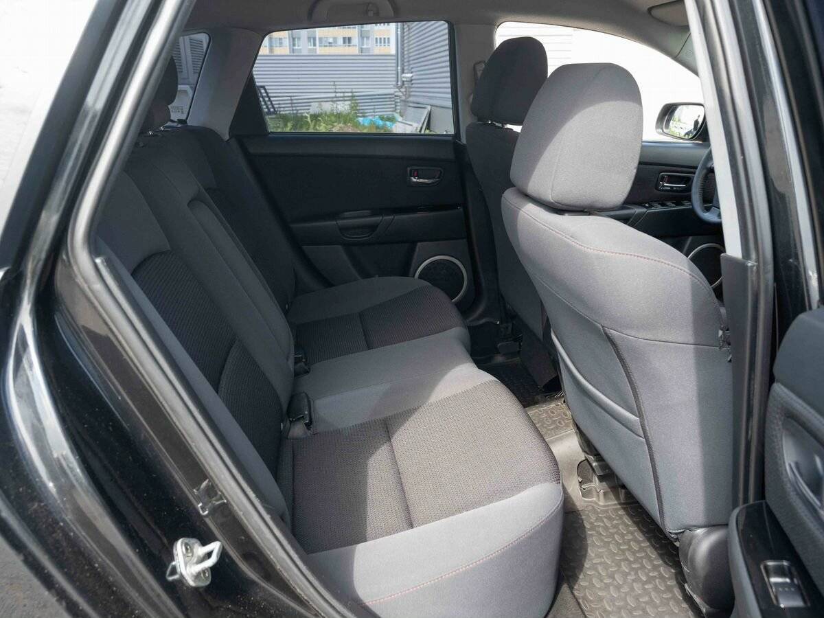 Mazda 3 с пробегом — 2008 год. Фото: #10