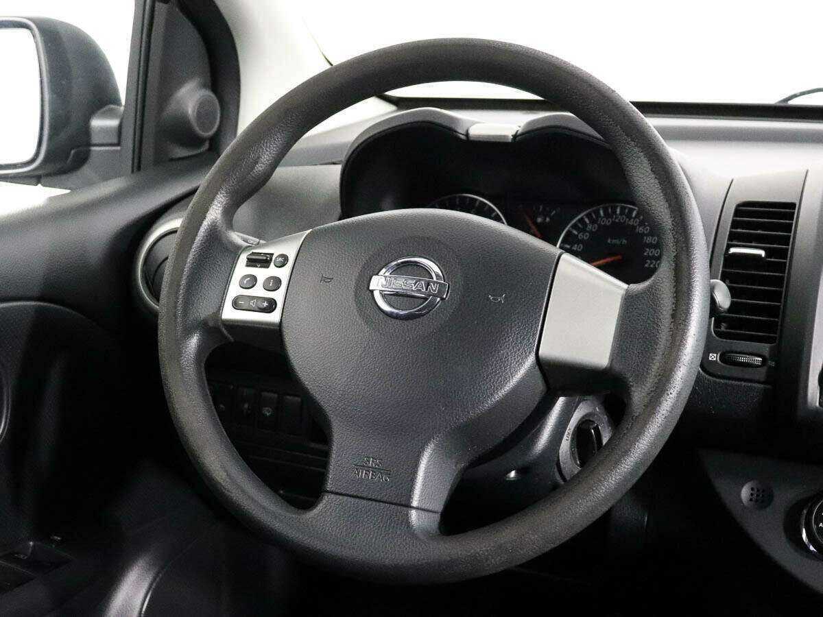 Nissan Note с пробегом — 2012 год. Фото: #12