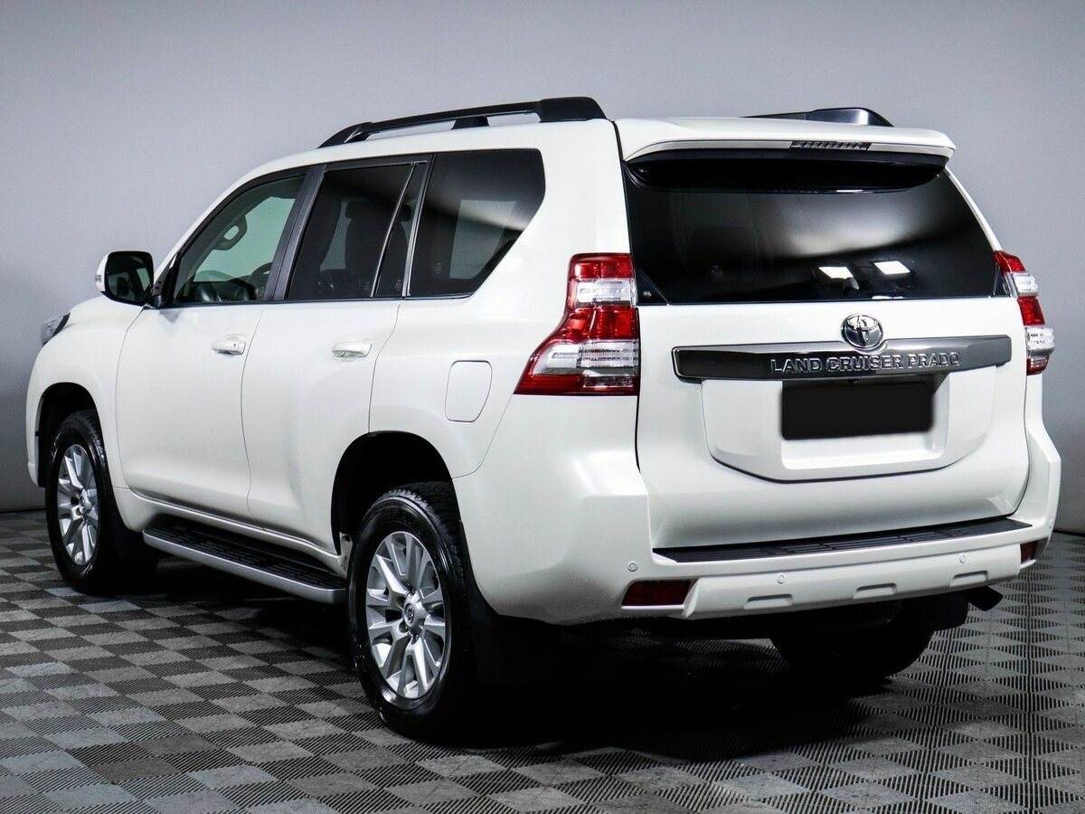 Toyota Land Cruiser Prado с пробегом — 2015 год. Фото: #6