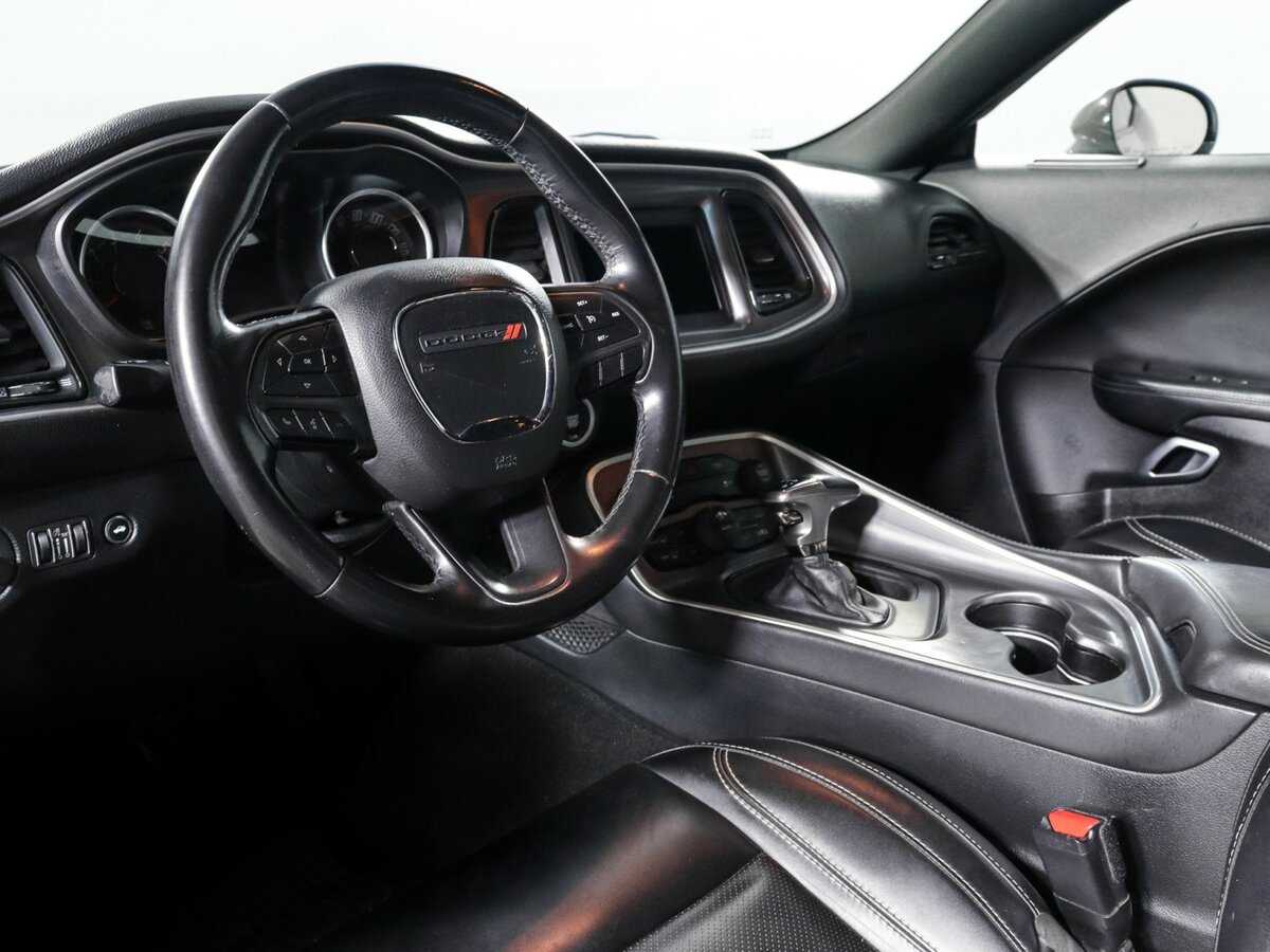 Dodge Challenger с пробегом — 2019 год. Фото: #10