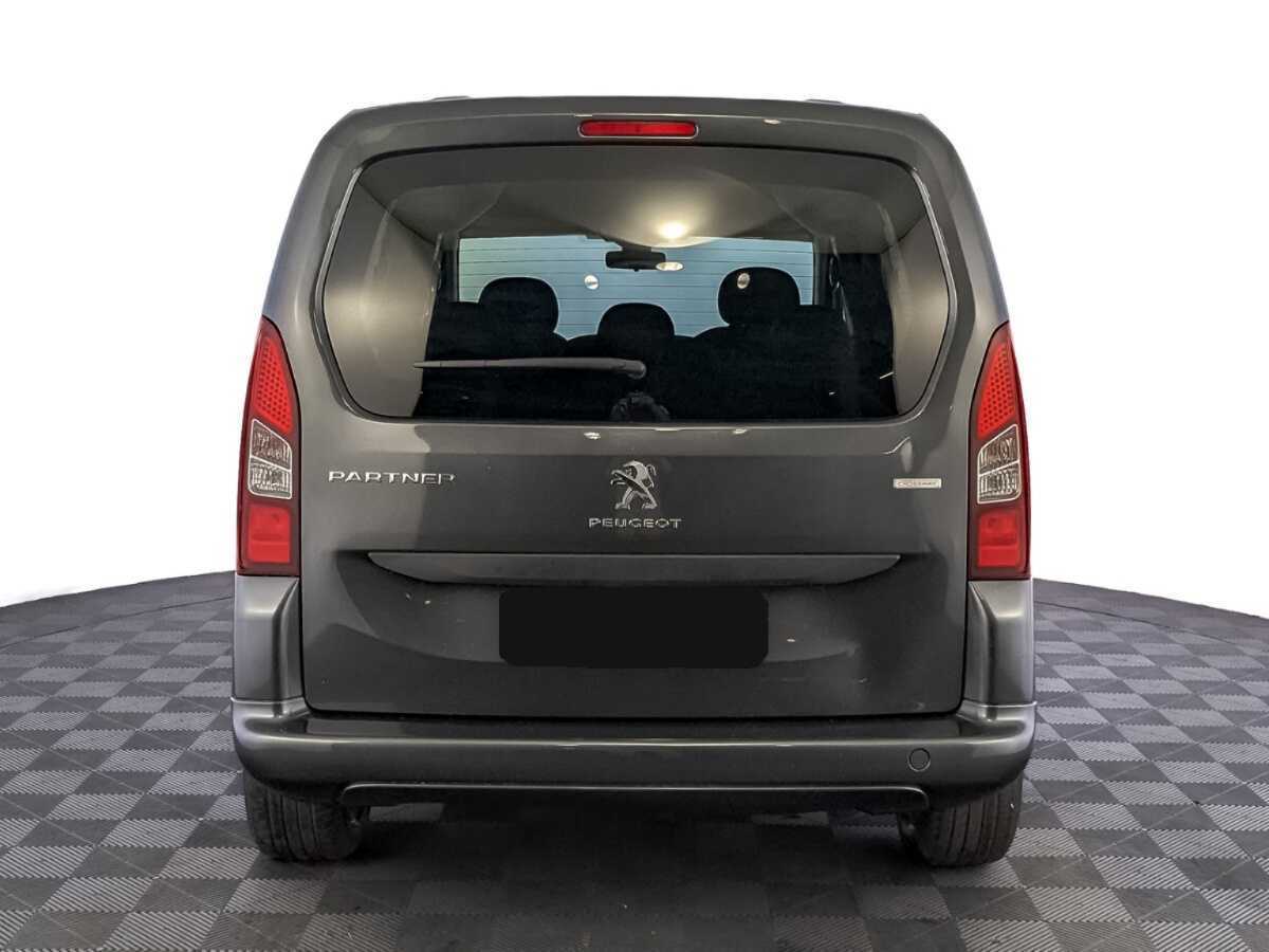 Peugeot Partner с пробегом — 2022 год. Фото: #5