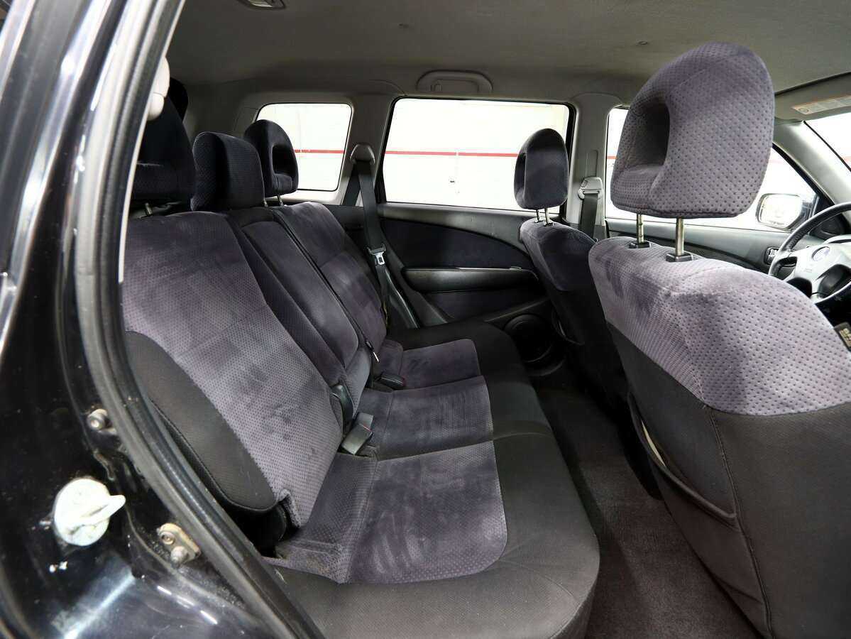 Mitsubishi Outlander с пробегом — 2005 год. Фото: #13