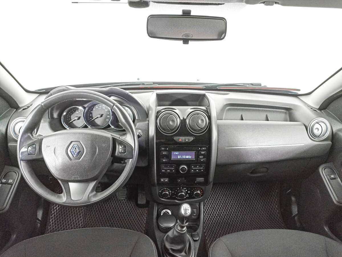Renault Duster с пробегом — 2017 год. Фото: #11