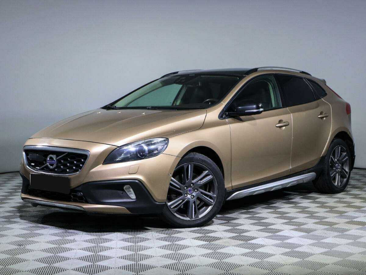 Volvo V40 Cross Country с пробегом — 2013 год. Посмотреть фото