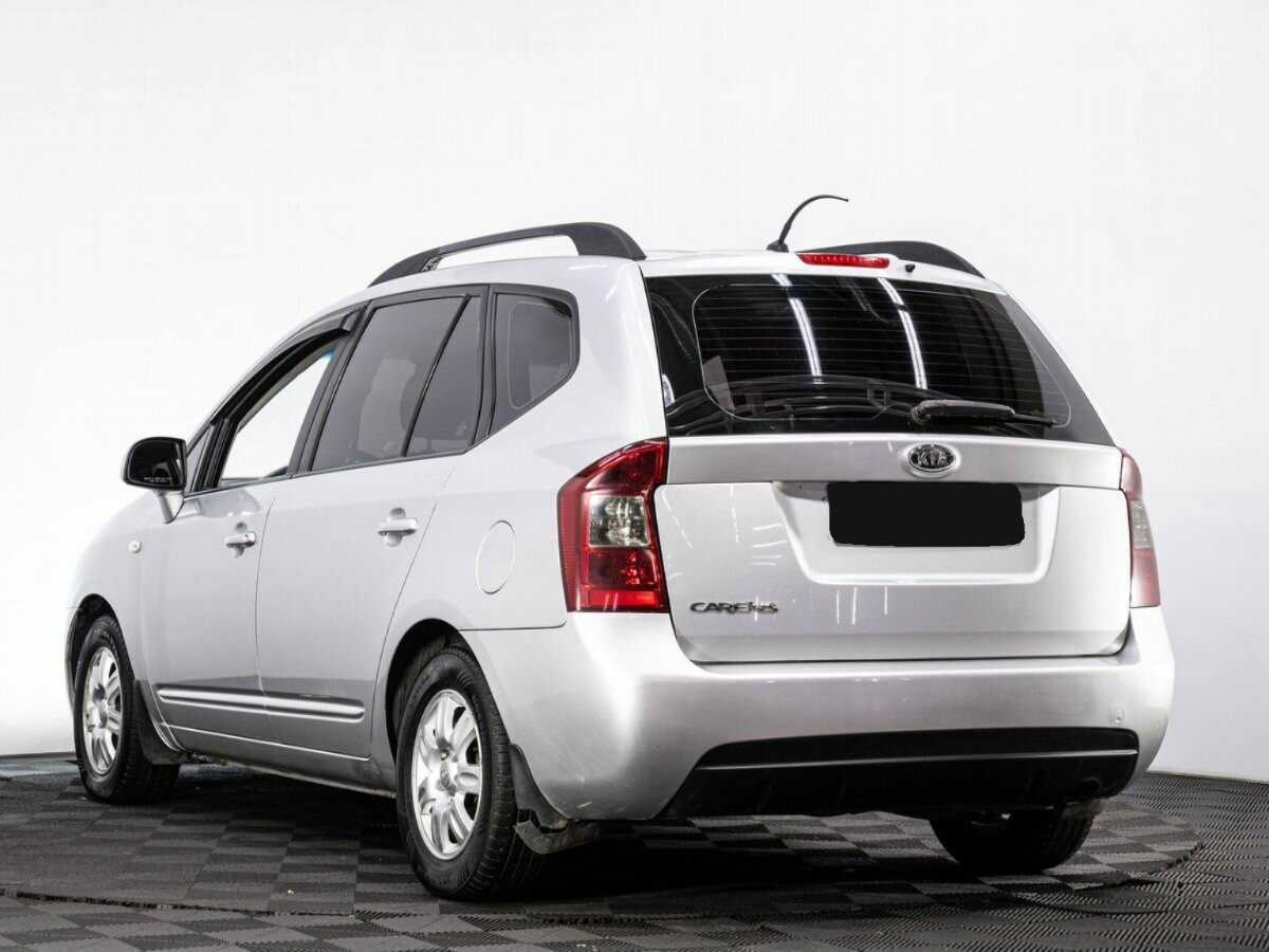Kia Carens с пробегом — 2010 год. Фото: #5
