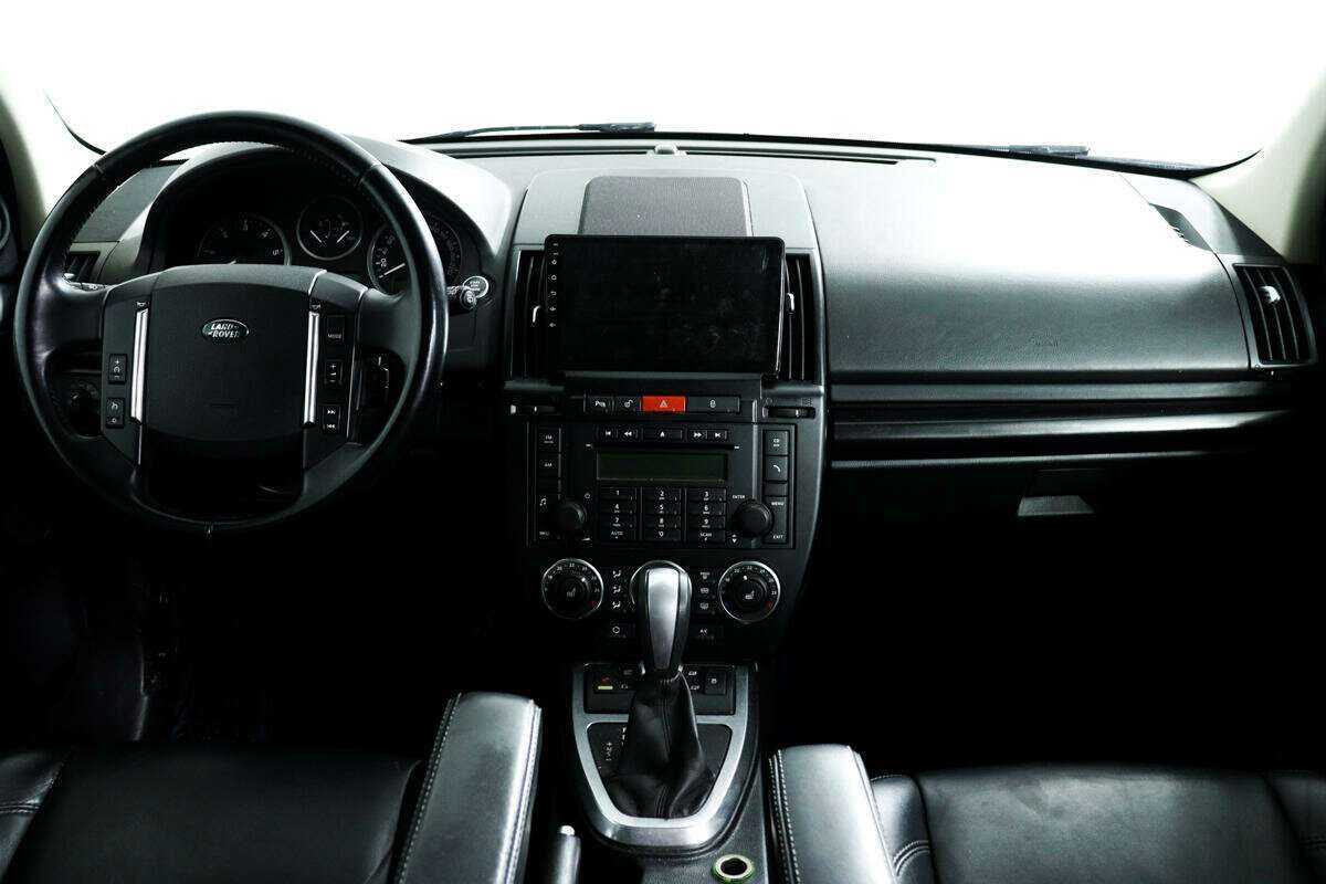 Land Rover Freelander с пробегом — 2010 год. Фото: #10