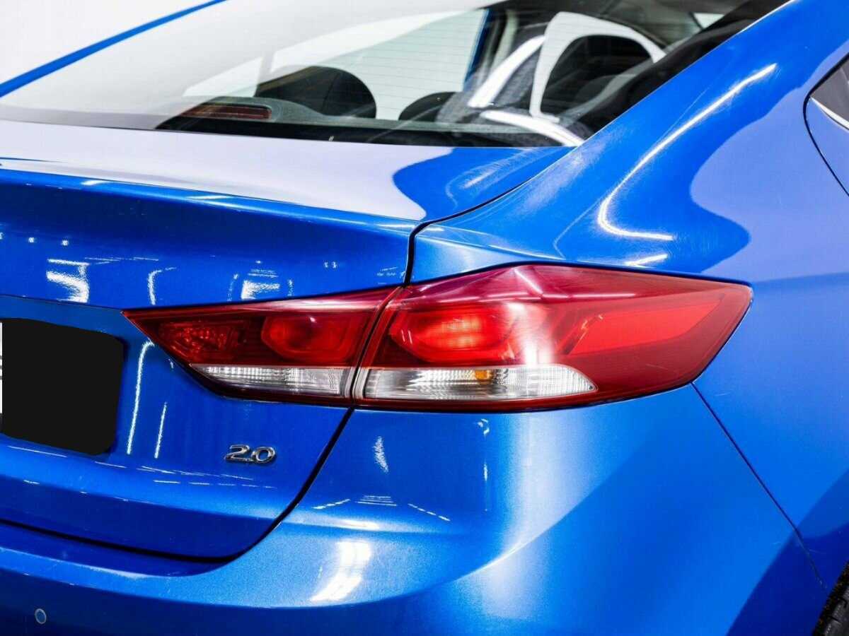 Hyundai Elantra с пробегом — 2017 год. Фото: #16