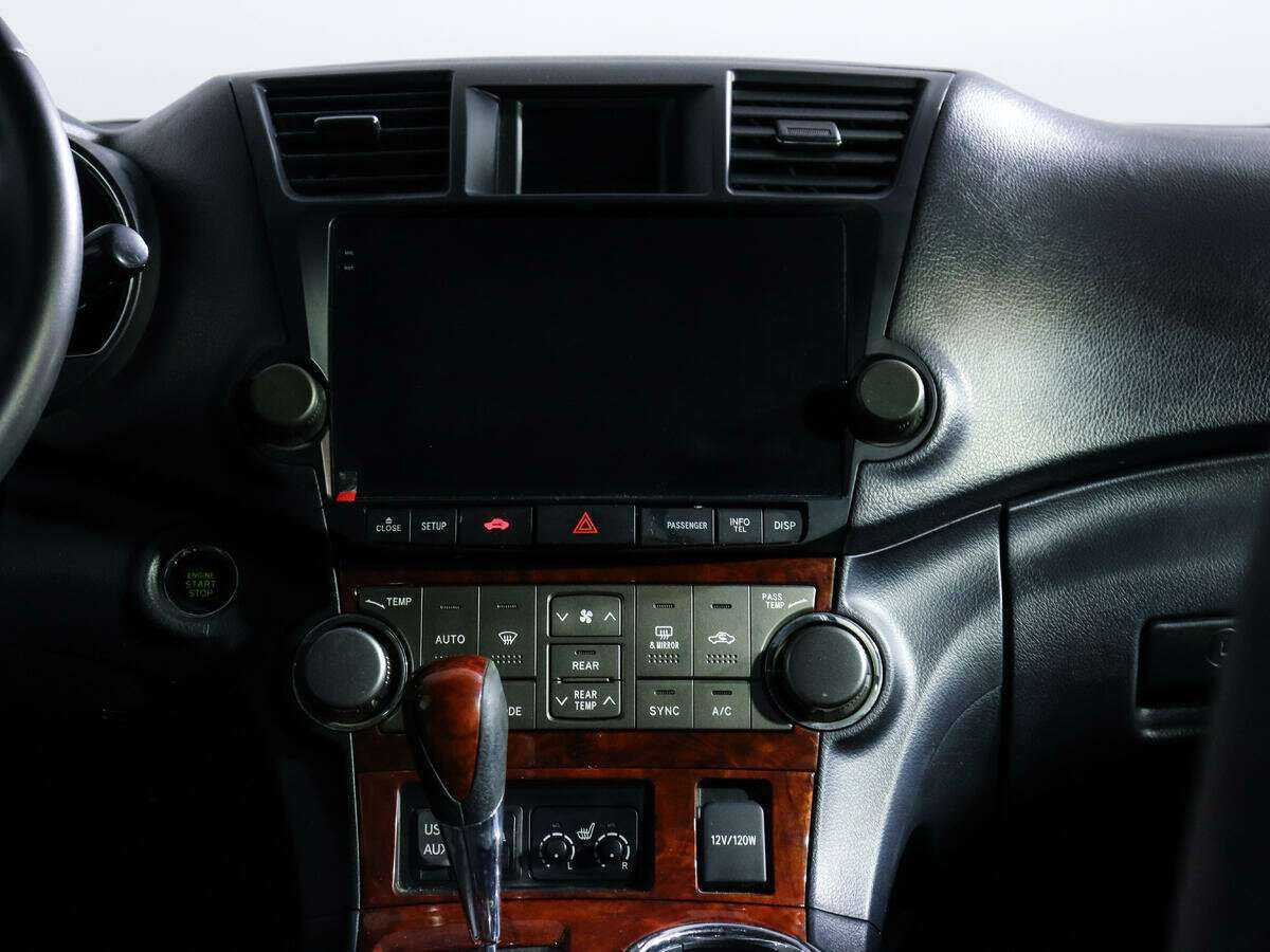 Toyota Highlander с пробегом — 2011 год. Фото: #12