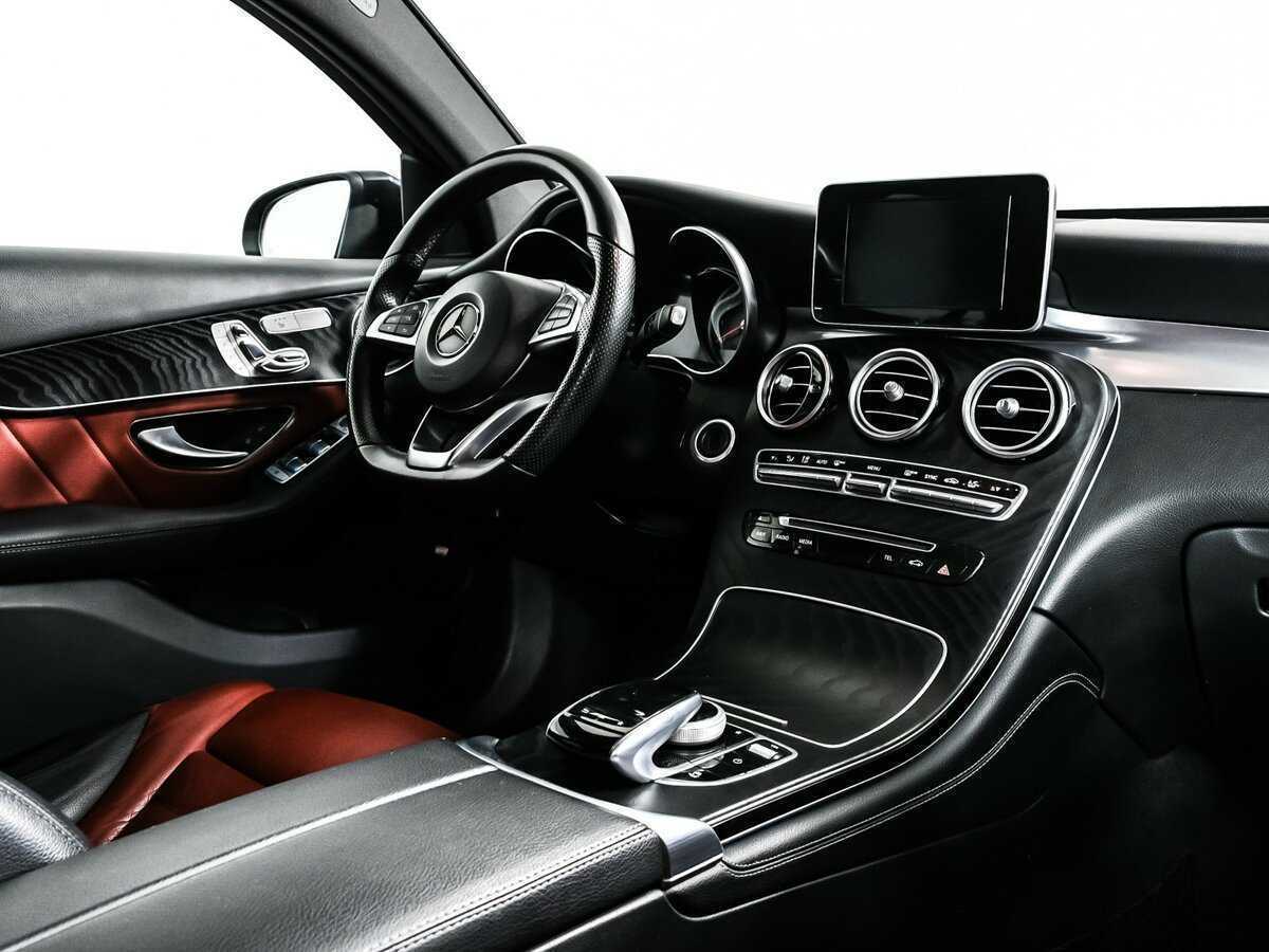 Mercedes-Benz GLC Coupe с пробегом — 2017 год. Фото: #8