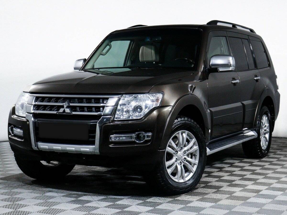 Mitsubishi Pajero с пробегом — 2017 год. Посмотреть фото