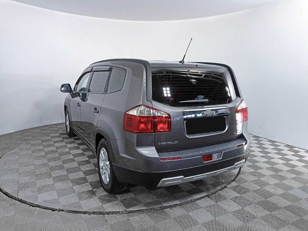 Chevrolet Orlando с пробегом — 2013 год. Фото: #6