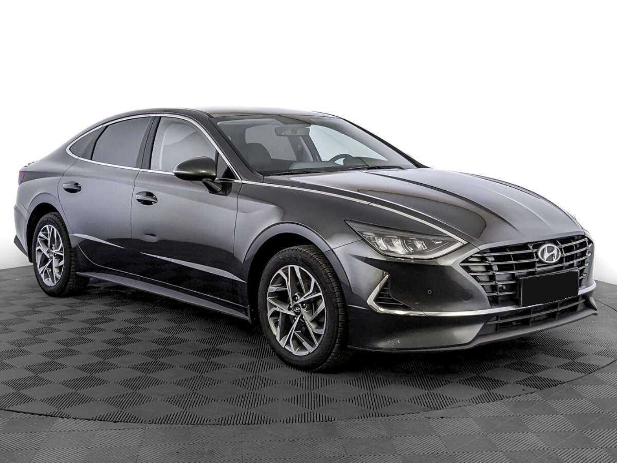 Hyundai Sonata с пробегом — 2021 год. Фото: #2