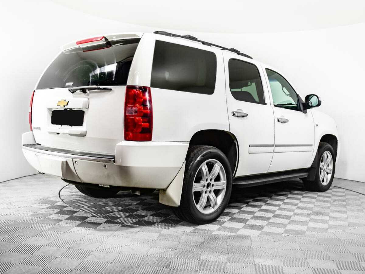 Chevrolet Tahoe с пробегом — 2012 год. Фото: #4