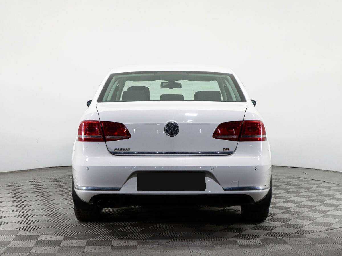 Volkswagen Passat с пробегом — 2014 год. Фото: #5
