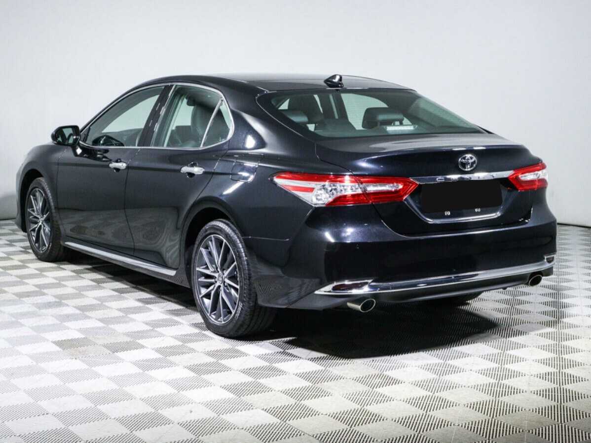 Toyota Camry с пробегом — 2023 год. Фото: #5