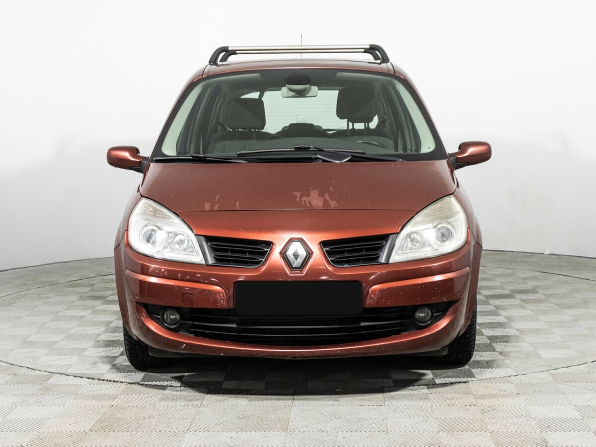 Renault Scenic с пробегом — 2008 год. Фото: #1