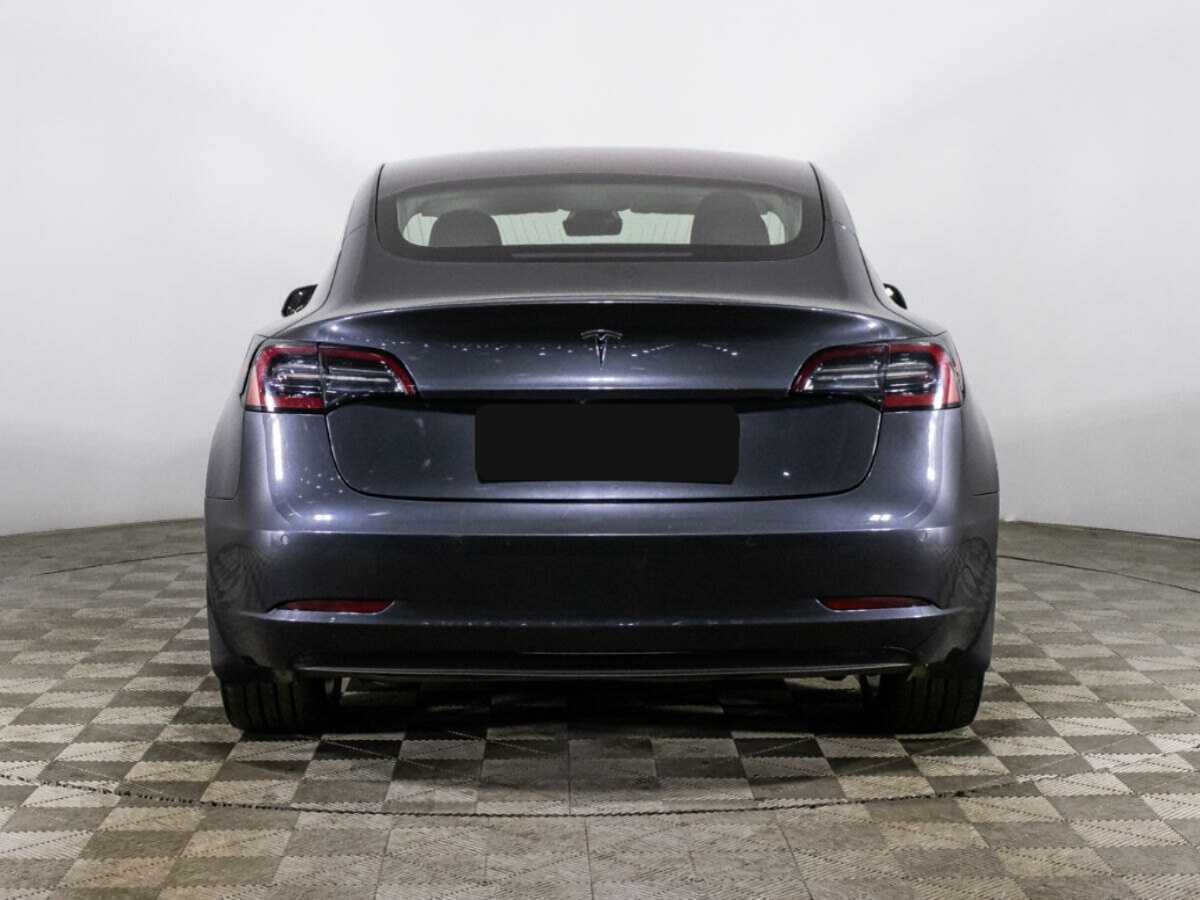 Tesla Model 3 с пробегом — 2019 год. Фото: #5