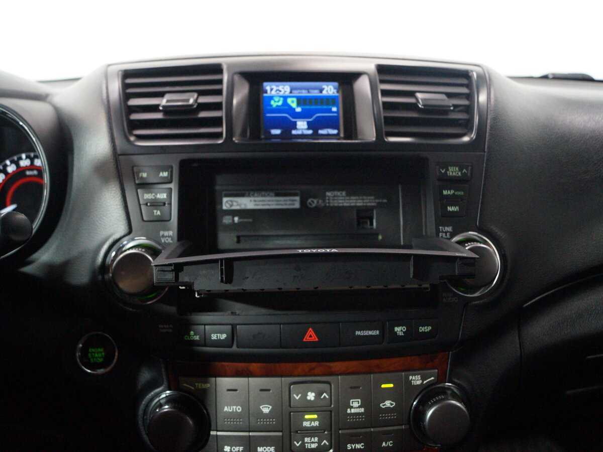 Toyota Highlander с пробегом — 2011 год. Фото: #26