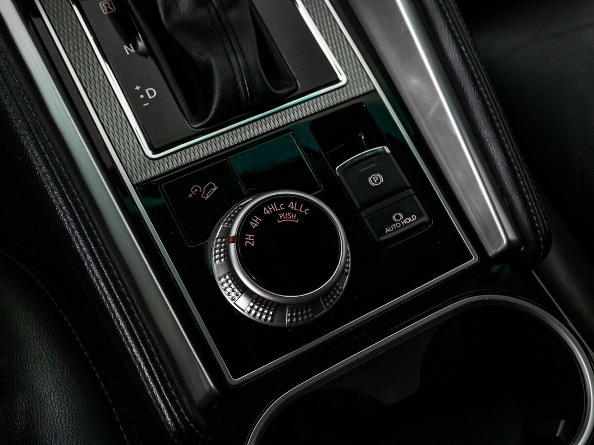 Mitsubishi Montero Sport с пробегом — 2022 год. Фото: #14