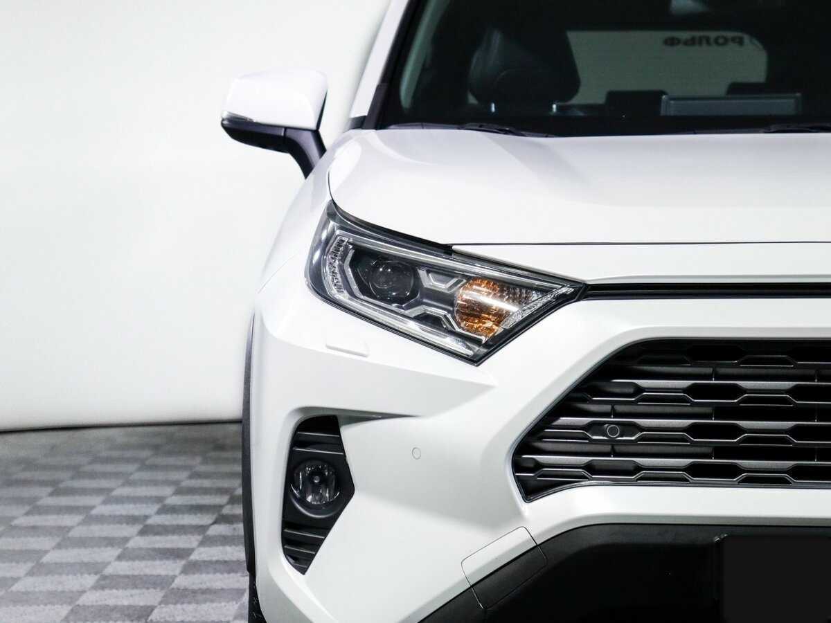 Toyota RAV4 с пробегом — 2019 год. Фото: #17