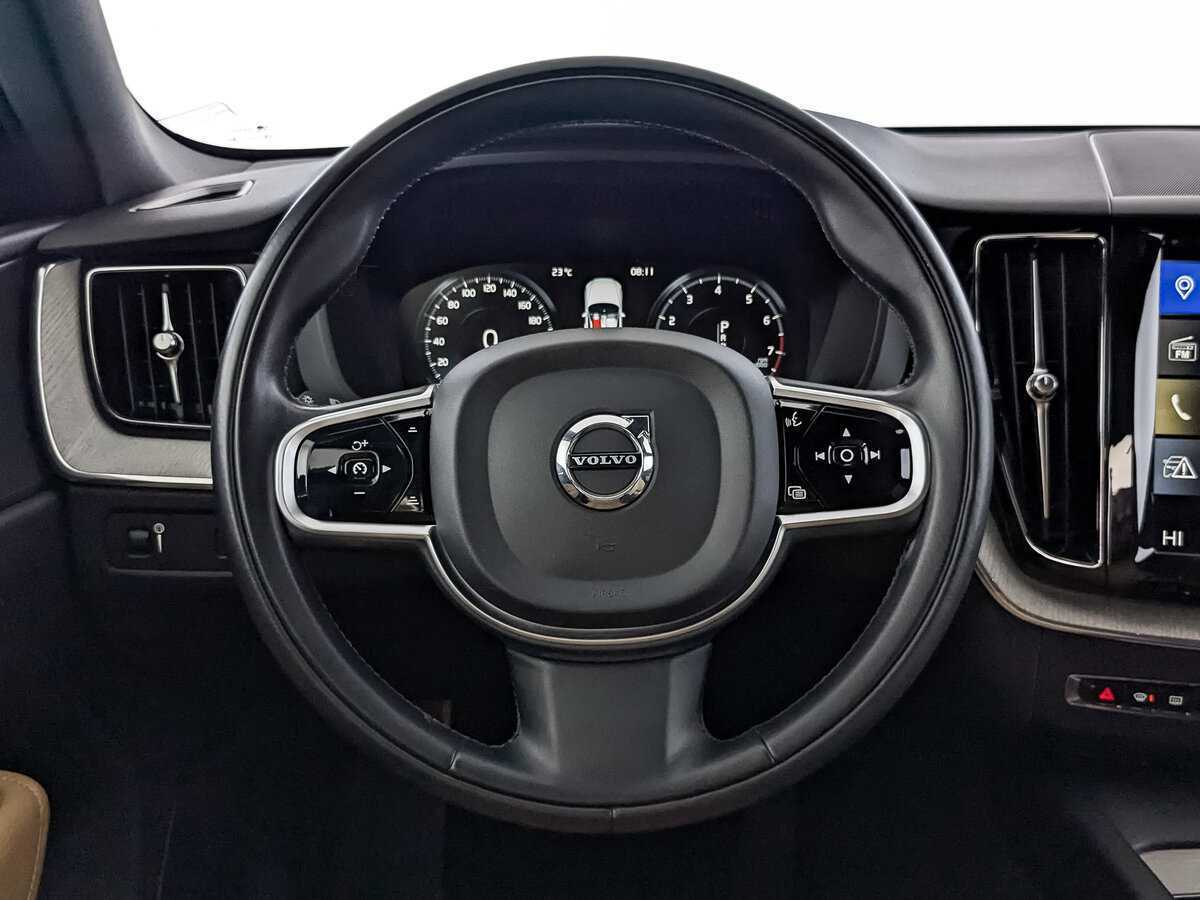 Volvo XC60 с пробегом — 2018 год. Фото: #18