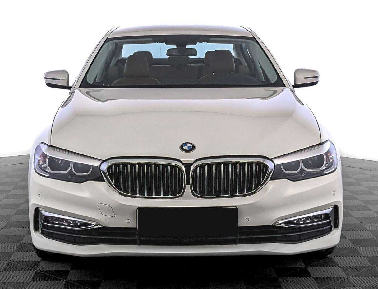 BMW 5 серии с пробегом — 2017 год. Фото: #1