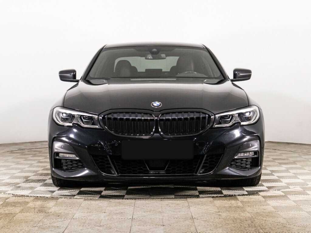 BMW 3 серии с пробегом — 2019 год. Фото: #1