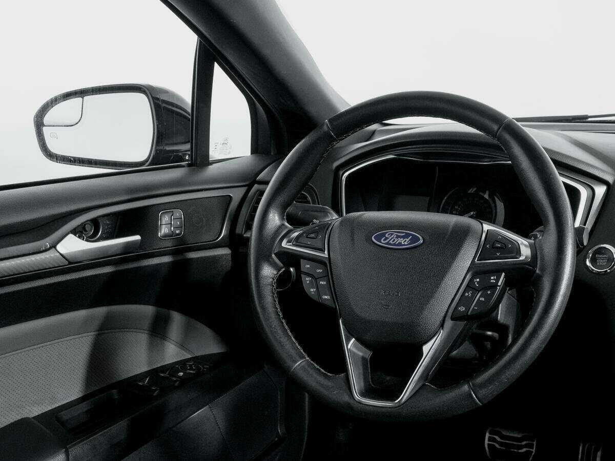 Ford Fusion (North America) с пробегом — 2017 год. Фото: #14