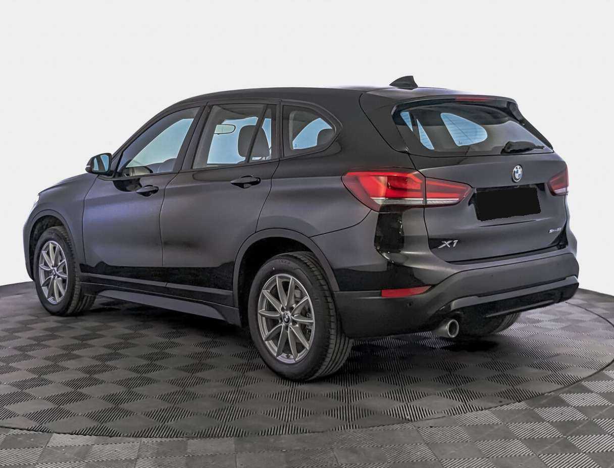 BMW X1 с пробегом — 2021 год. Фото: #6